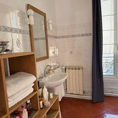 Guest house Le Clos De Posquieres, Maison Vigneronne, Piscine.